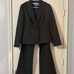 NINE WEST pant suit